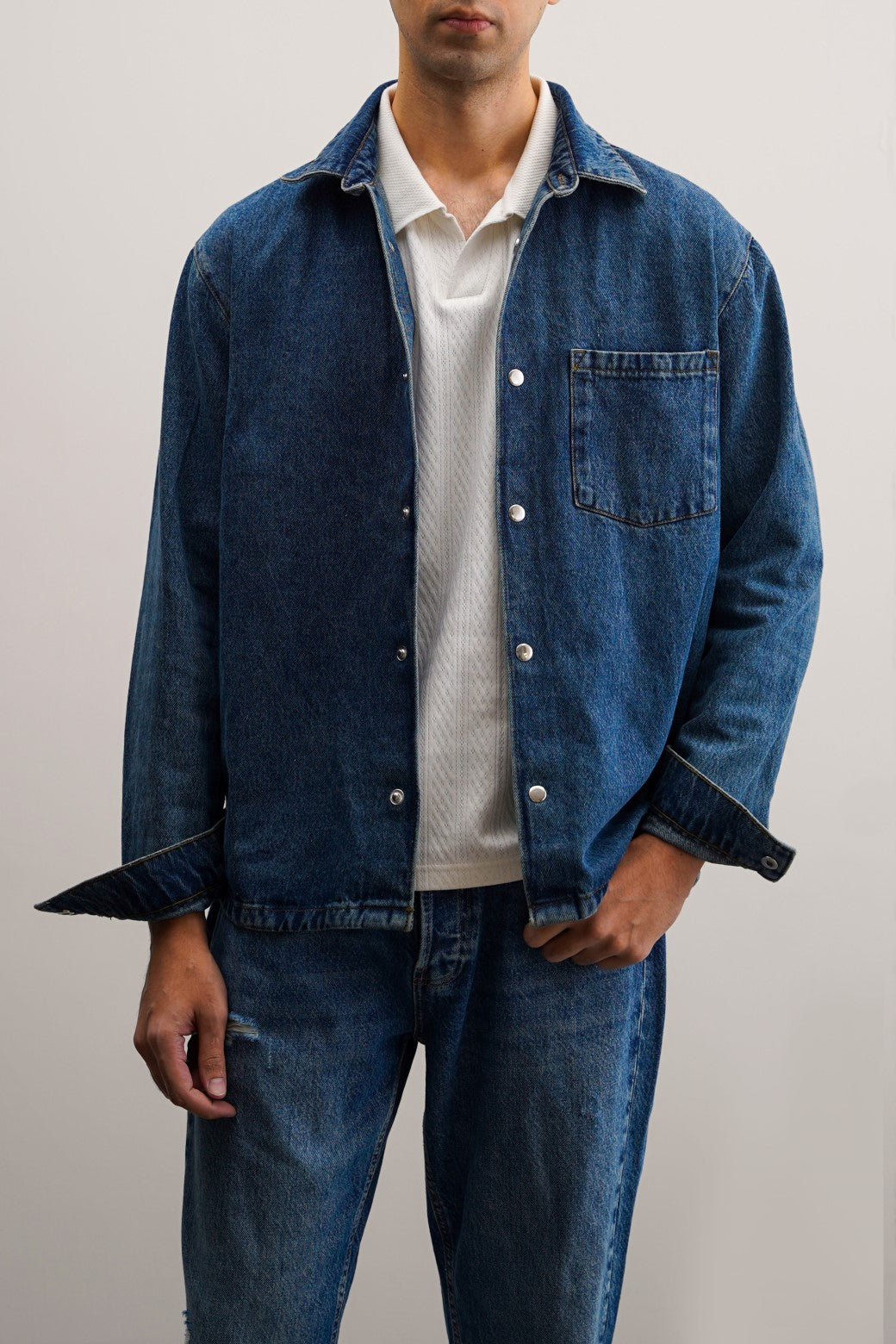DENIM SHACKET CUFFED SLEEVES AND COLLAR