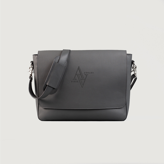 Charismatic gray Armanivogue leather shoulder bag