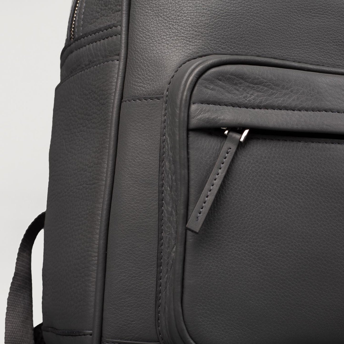 Armanivogue Philos gray leather backpack