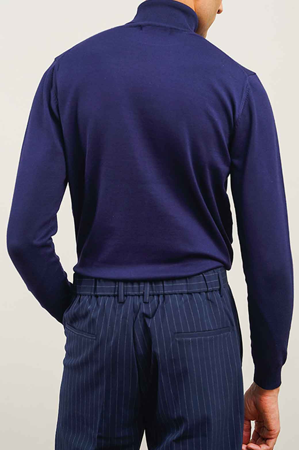 HIGH NECK SWEATER