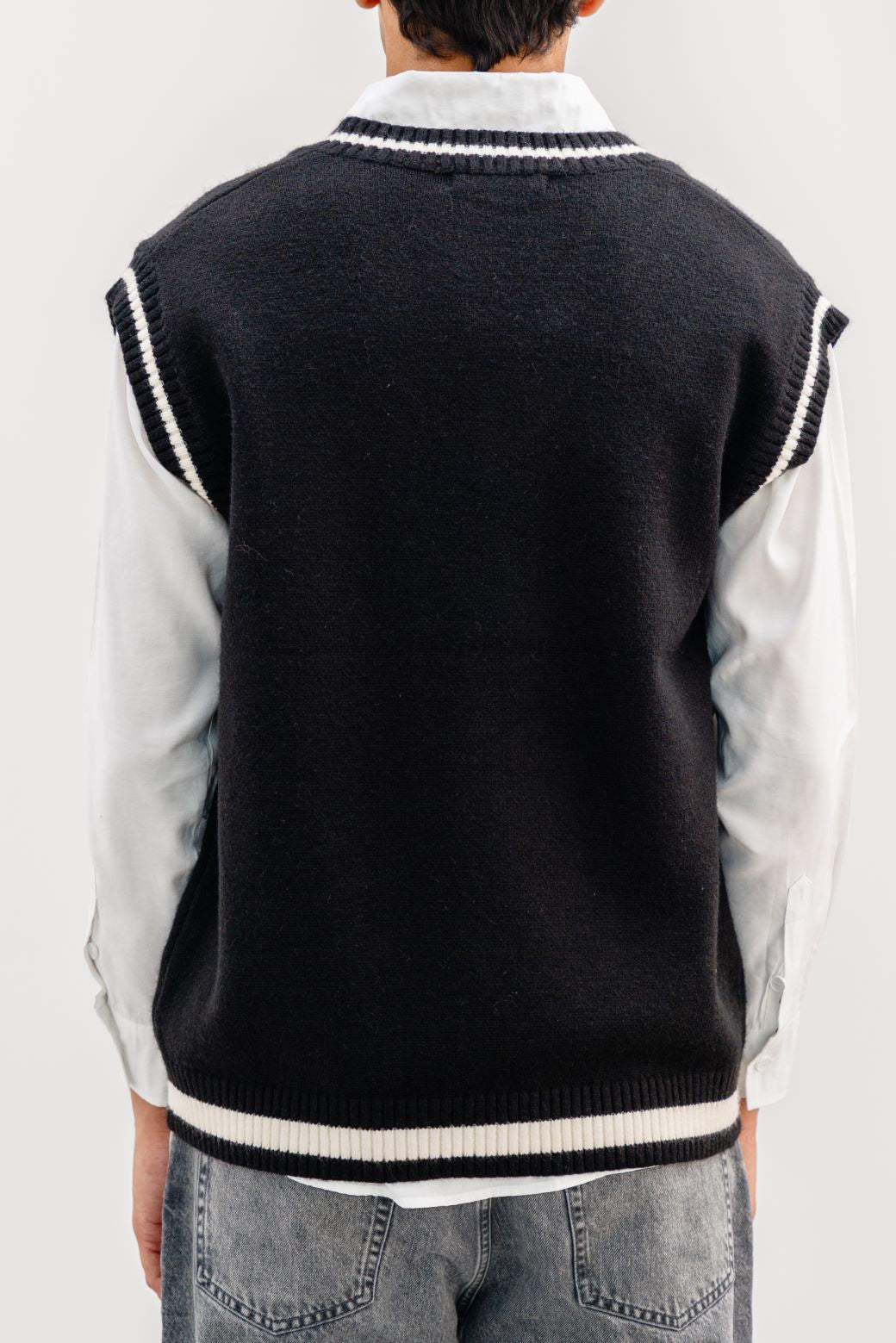 SWEATER VEST